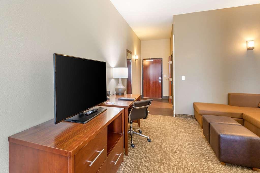 Mainstay Suites Near Denver Downtown Room photo