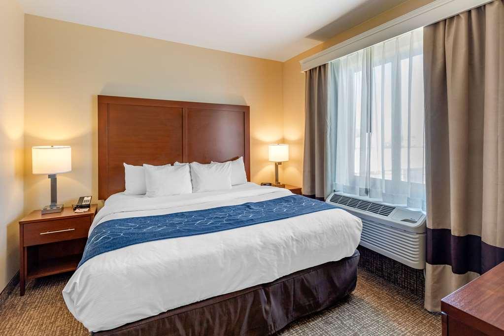 Mainstay Suites Near Denver Downtown Room photo